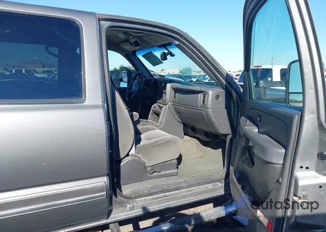 2006 Chevrolet Silverado 2500Hd Lt2 from USA, damaged, VIN 1GCHK232X6F123526